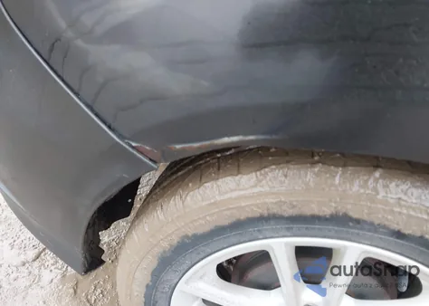 2015 Ford Focus Se z USA, uszkodzony, nr VIN 1FADP3K20FL295160